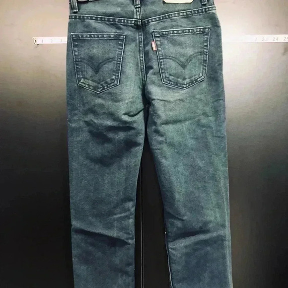 Levi’s 514 Straight Fit, adjustable waistband,5 pocket, belt loop, 27” inseam - Picture 4 of 9